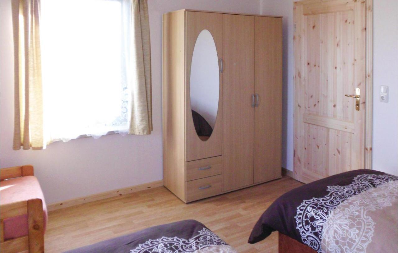 1 Bedroom Amazing Apartment In Settin Exteriör bild